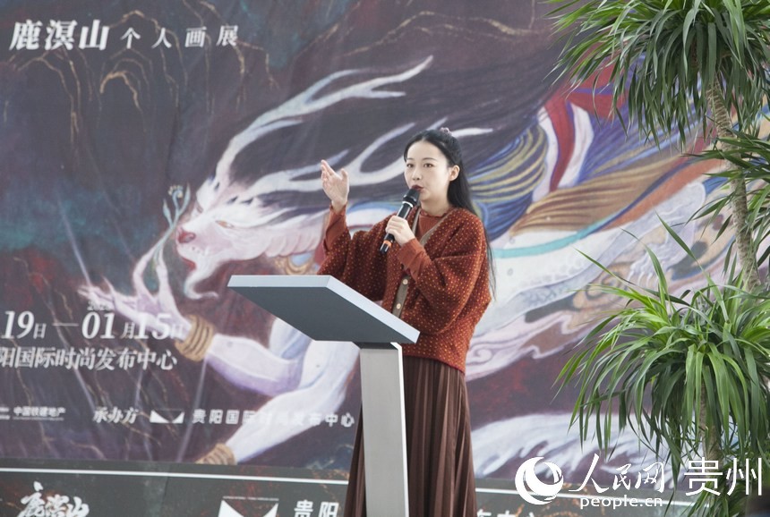 作者現(xiàn)場分享作品。人民網(wǎng) 龍章榆攝
