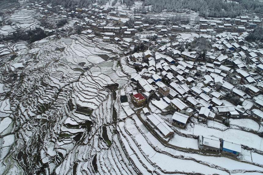 高要村雪后景色（無人機(jī)照片）。楊武魁攝