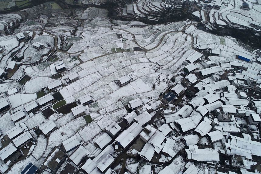 五一村雪后景色（無人機照片）。楊勝賢攝