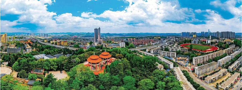 3、2007年改造升級(jí)的塔山公園。（白云區(qū)檔案館供圖）