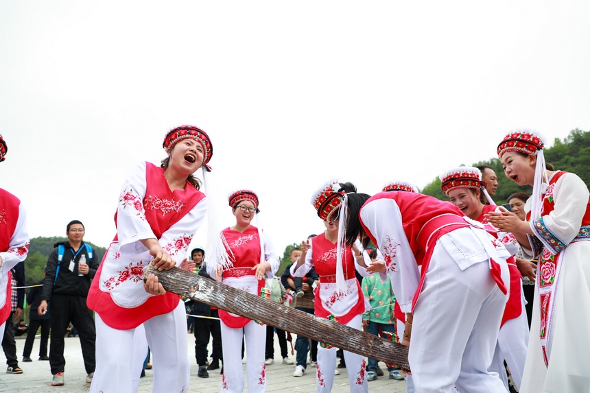 精彩紛呈的民俗活動(dòng)。