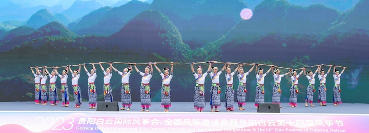 舞蹈《藍(lán)靛女》演出照。 陳超攝
