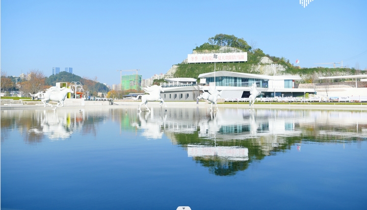 貴陽鐵建城飲馬湖公園。中鐵建地產(chǎn)貴州公司供圖