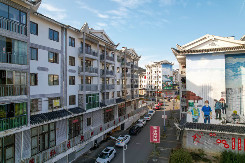 鵬程街道坪子社區(qū)易地扶貧搬遷安置點一隅。蔣鑫攝