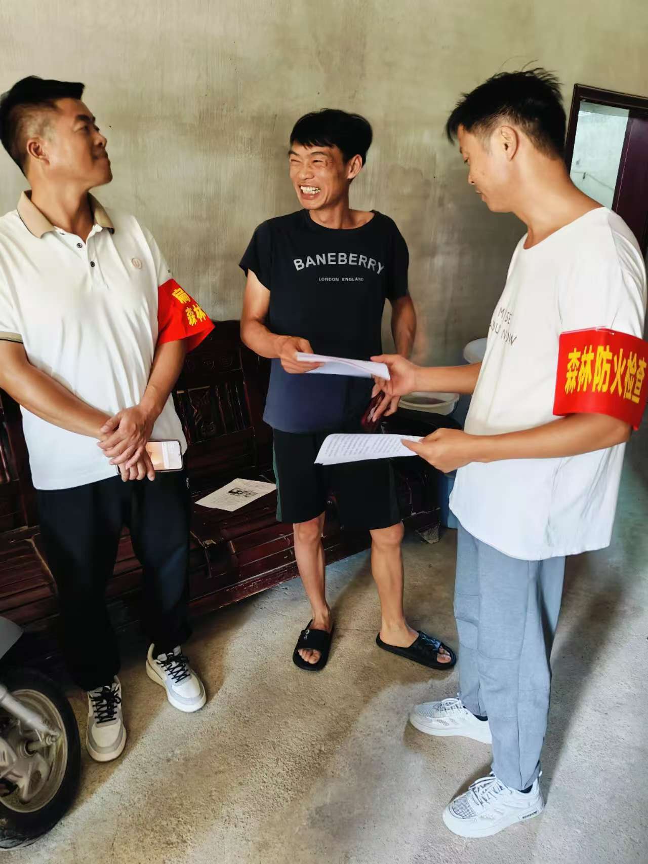 入戶宣傳。