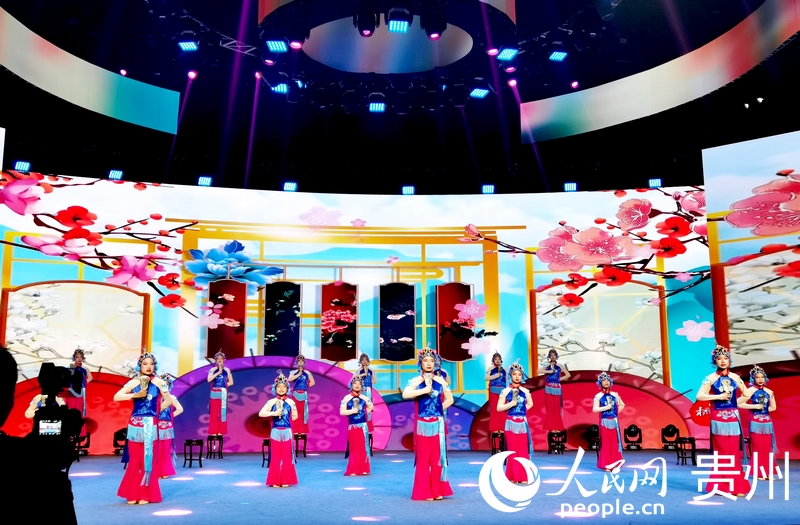 藝術(shù)匯演現(xiàn)場。人民網(wǎng)記者 王秀芳攝