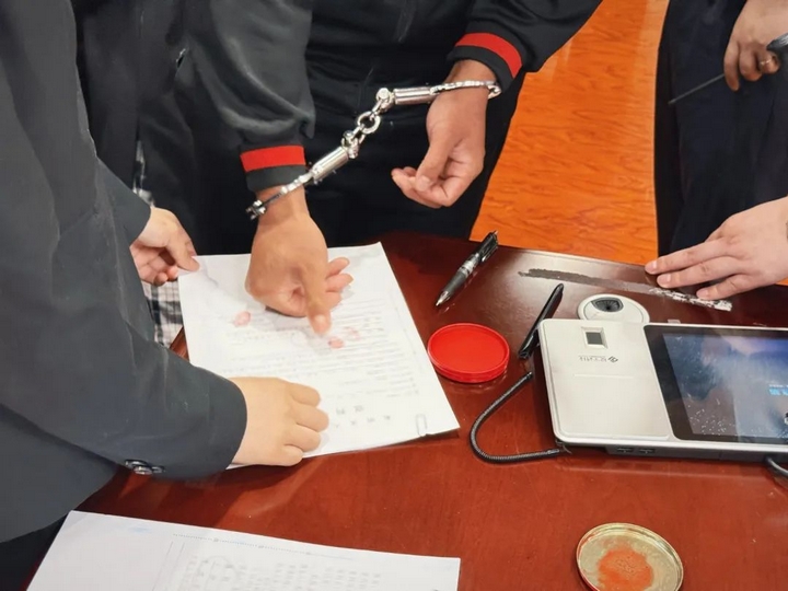 南明法院集中宣判一批危害社會(huì)治安重點(diǎn)案件。